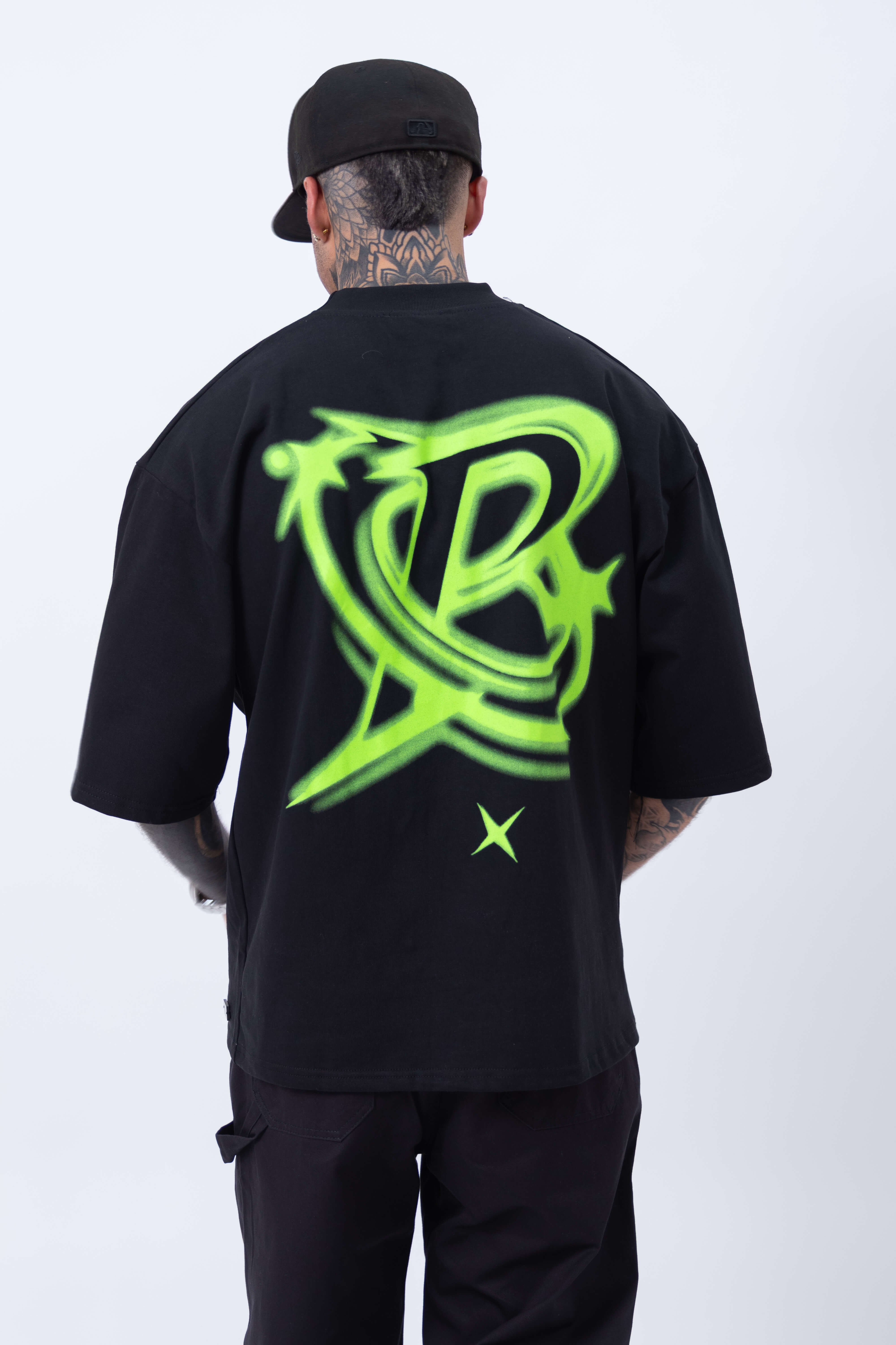 T-shirt Retro P - High Drip Studios